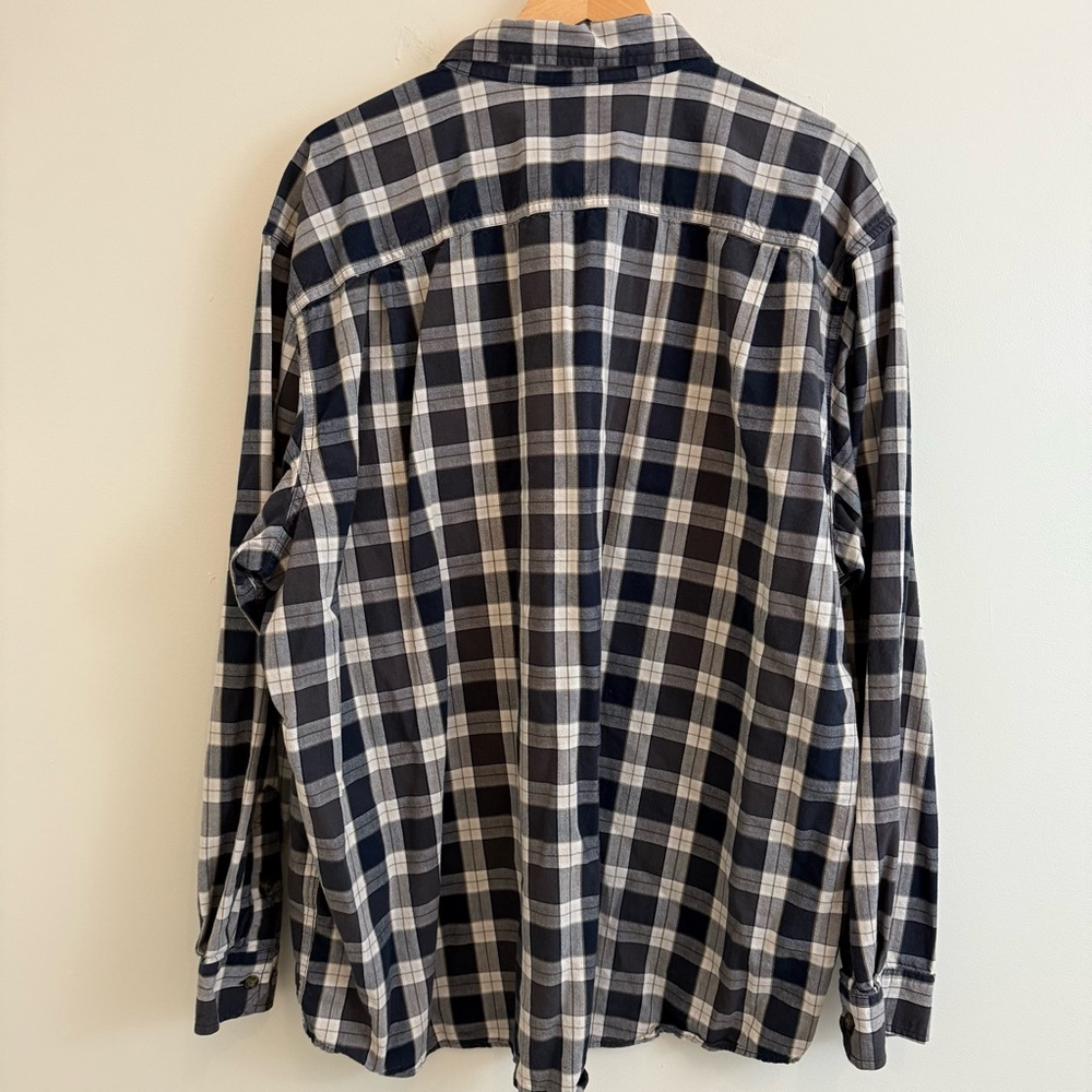 Carhartt Navy and White Plaid Button Down Shirt - Picture 6 of 11